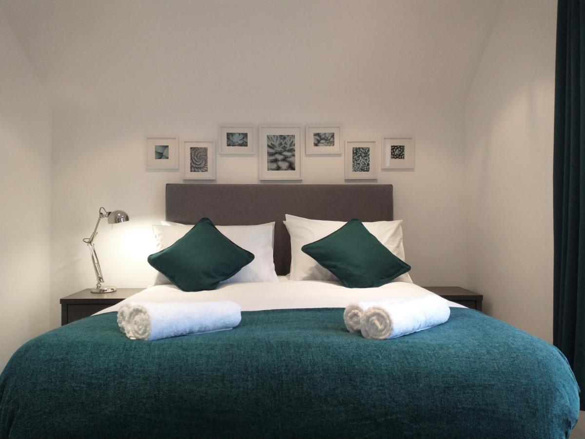 Chipad Duo - Comfy House With Parking And Garden Βίλα Τσίτσεστερ Εξωτερικό φωτογραφία